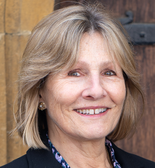 Caroline Amini, Sales Manager